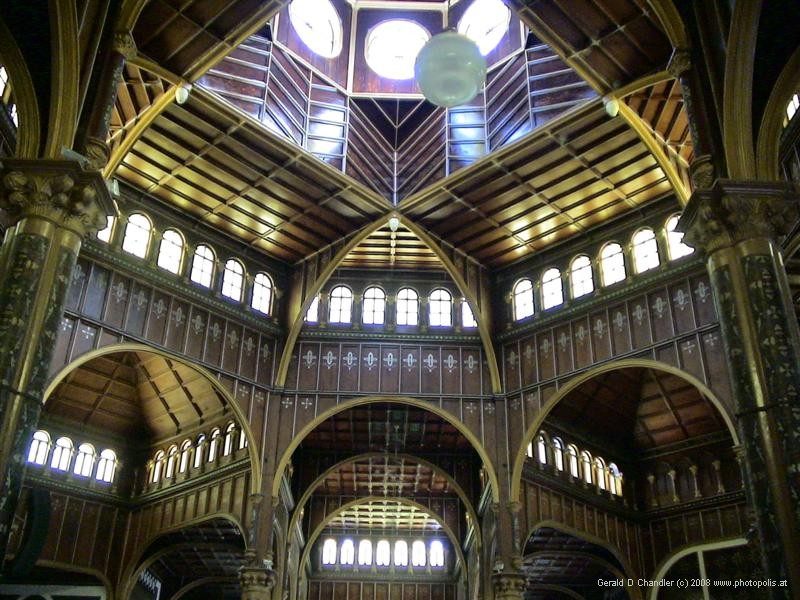 Interior of La Basilica de Nuestra Senora de Los Angeles, Cartago