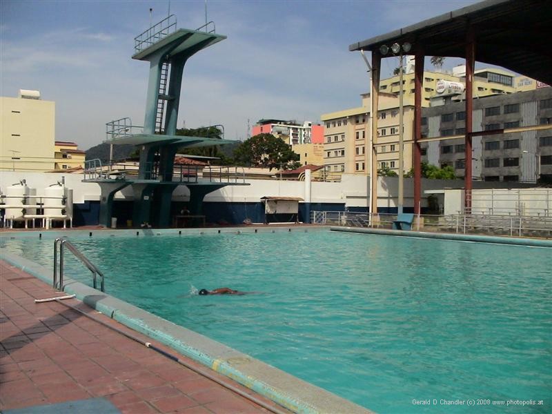 Adnan Gordon Olympic Swimming Pool