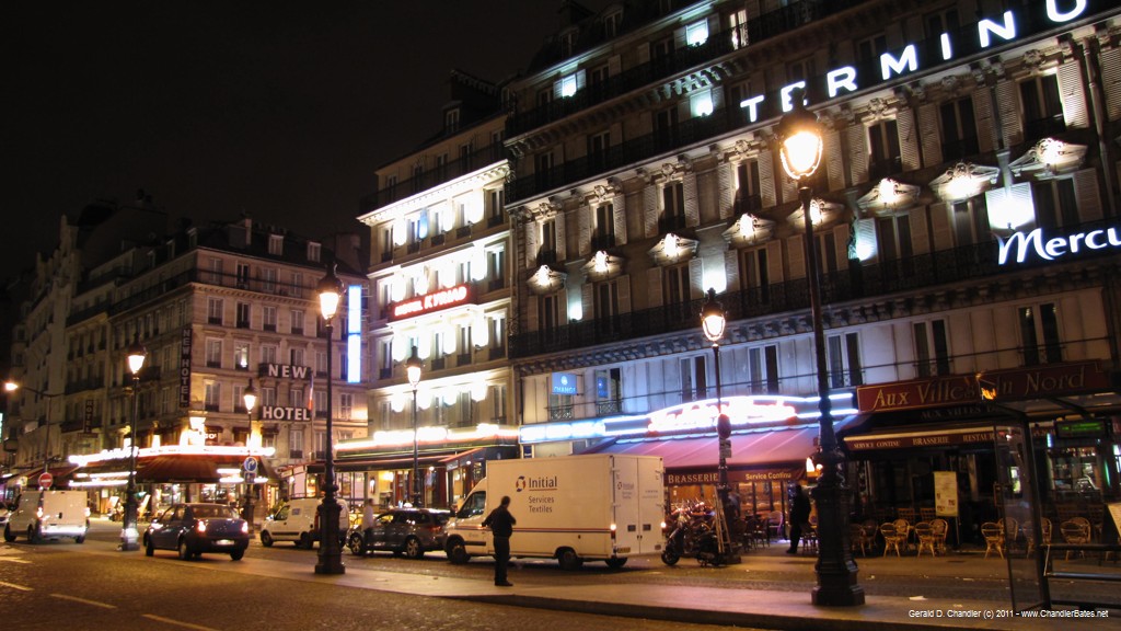 Commerce opposite Gare du Nord