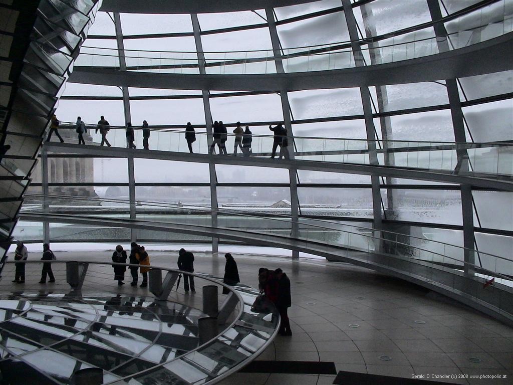 An icy-cold Reichstag Dome