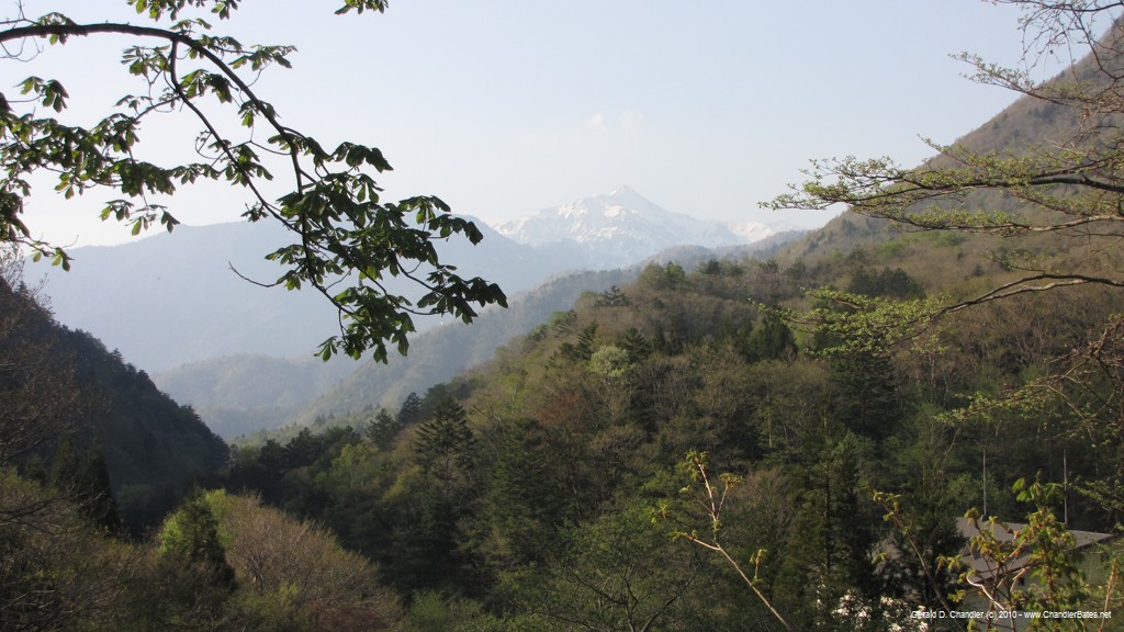 Japanese Alps seen from Hirayu