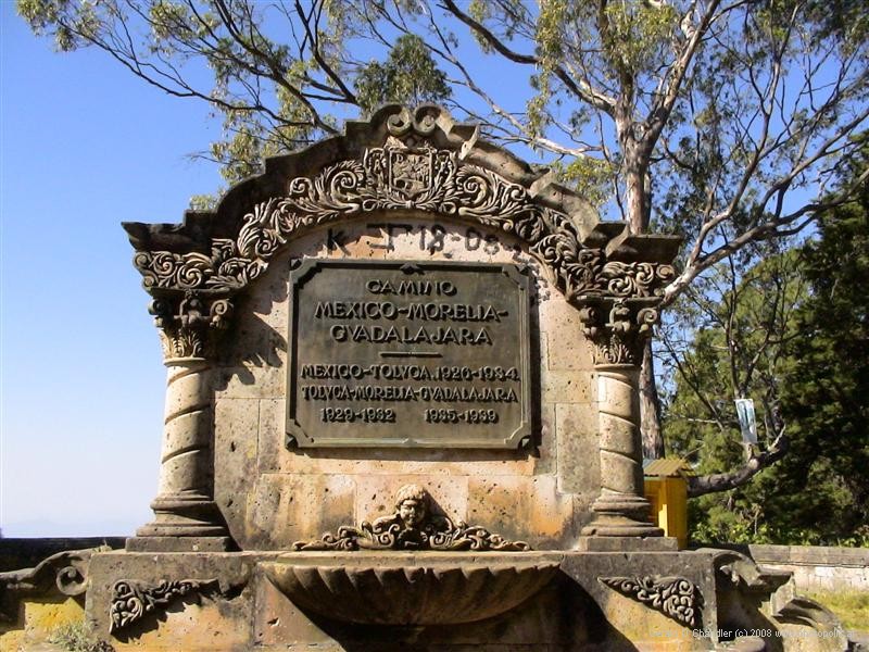 Highway marker for road to Mexico State