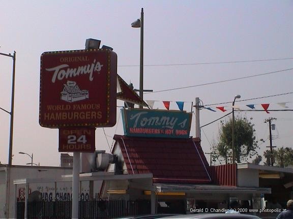 Tommy's Hot Dogs and Hambergers, Beverly